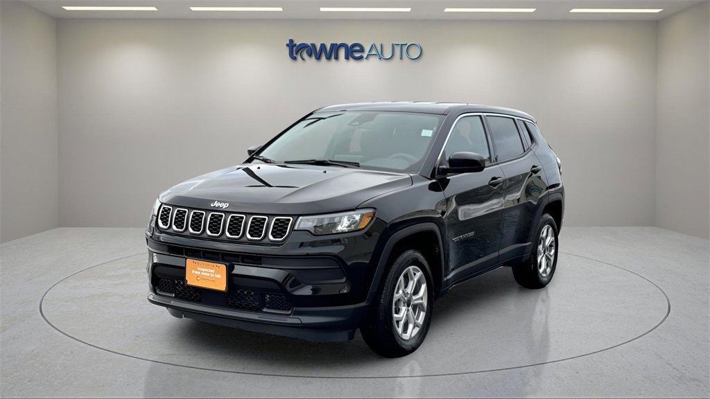 Used 2025 Jeep Compass Sport image 1