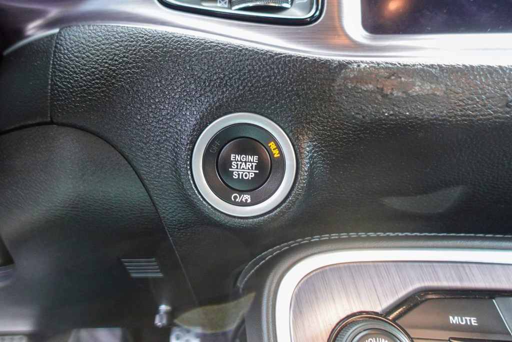 Used 2018 Dodge Challenger R/T w/ Blacktop Package image 19