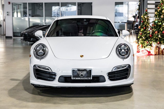 Used 2015 Porsche 911 Turbo S image 9