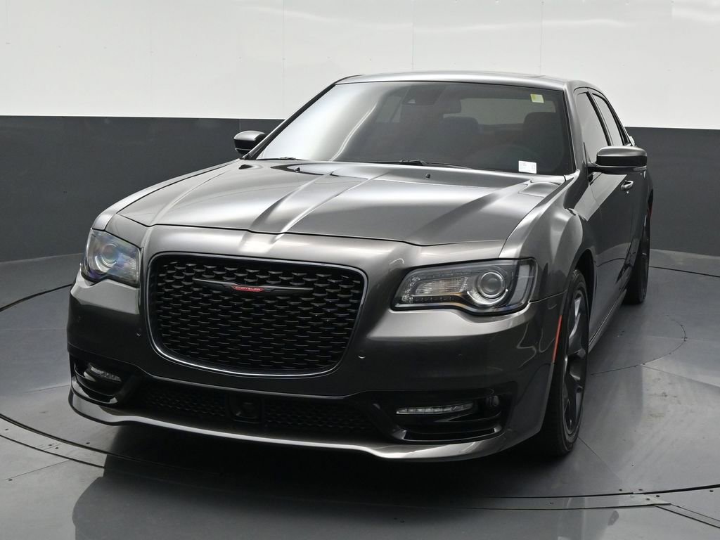 Used 2023 Chrysler 300 S w/ Comfort Group RWD image 9