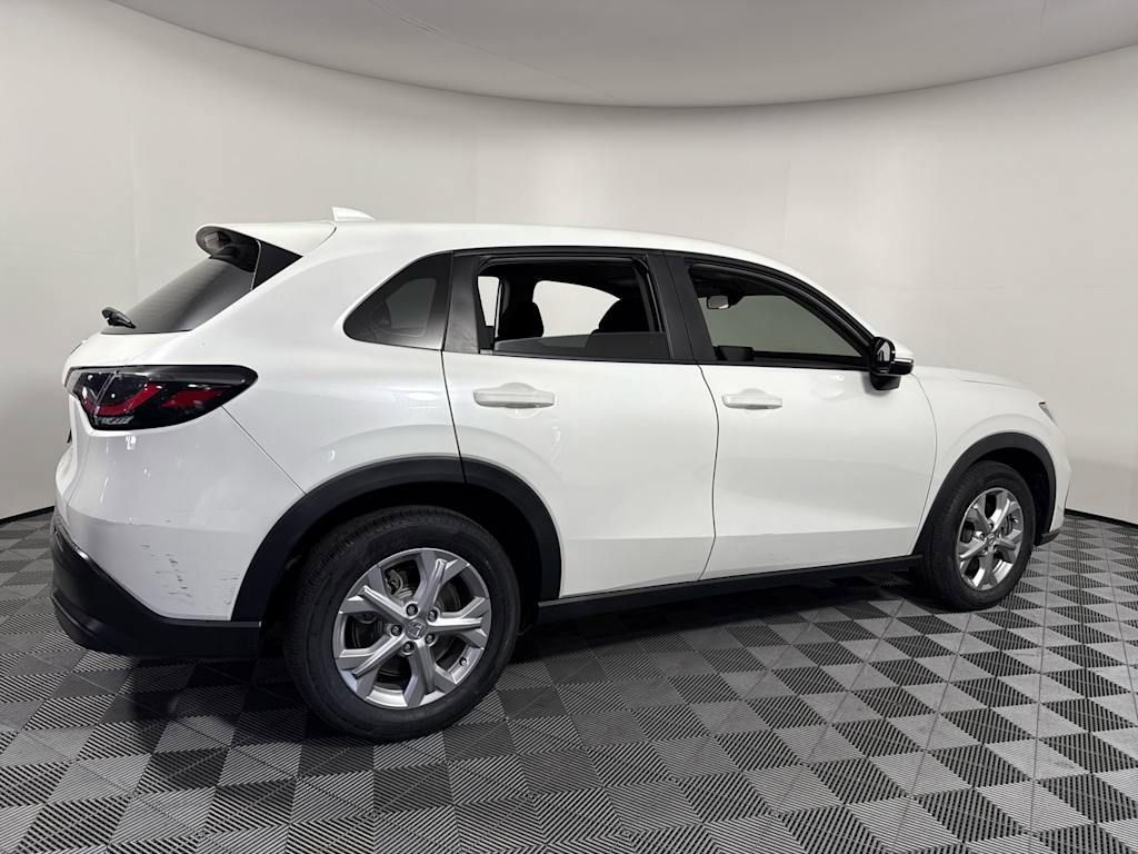 Used 2023 Honda HR-V LX image 7