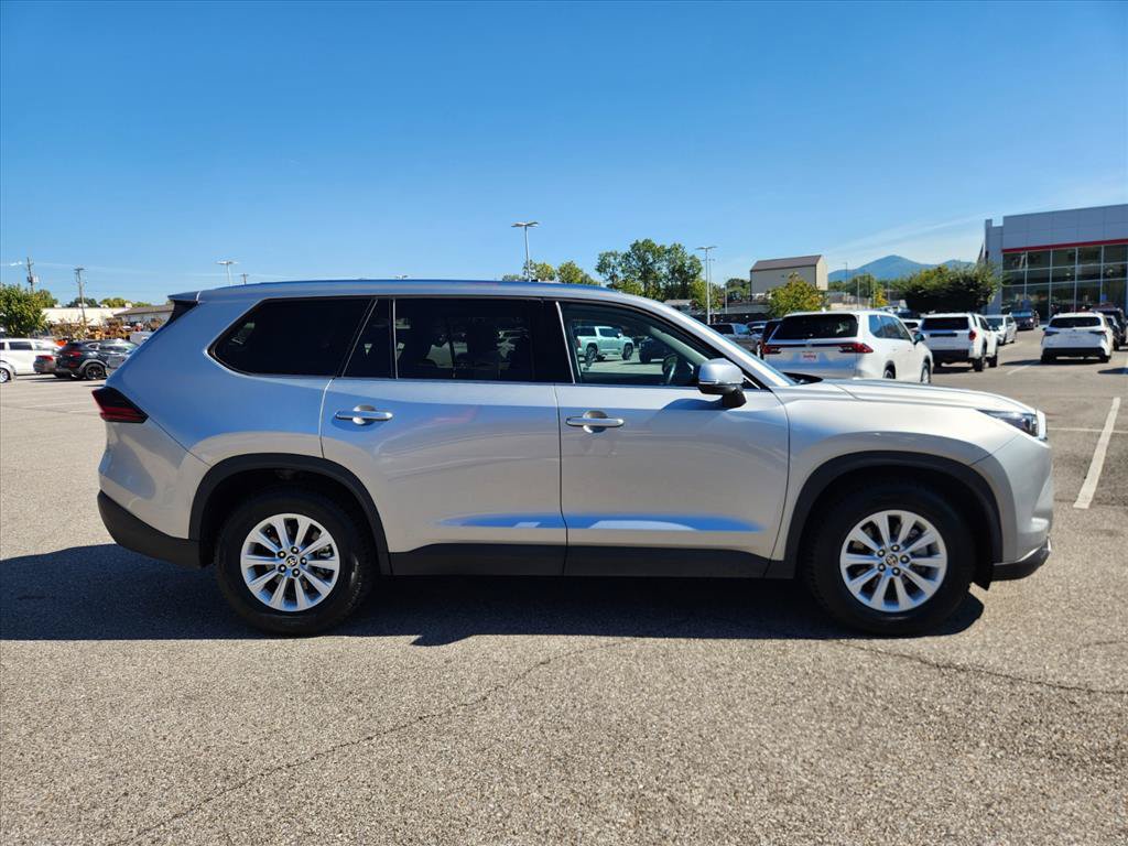 Certified 2025 Toyota Grand Highlander AWD image 3