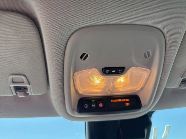 Used 2025 Chevrolet TrailBlazer LT AWD/4WD image 19