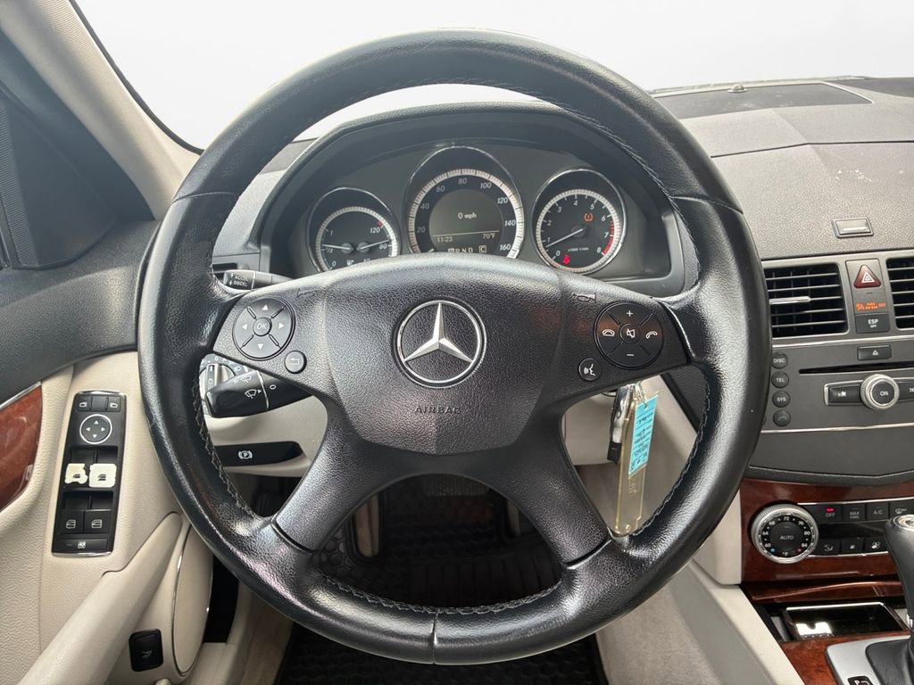 Used 2010 Mercedes-Benz C 300 Sedan image 18