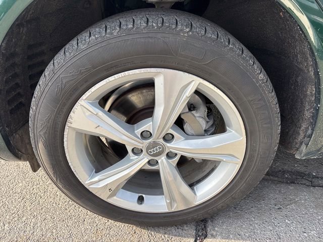 Used 2020 Audi Q5 2.0T Premium w/ Convenience Package image 26
