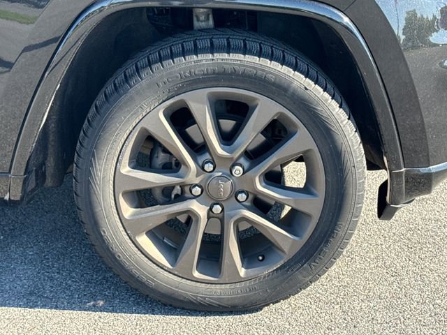 Used 2016 Jeep Grand Cherokee Limited 75th Anniversary AWD/4WD image 9