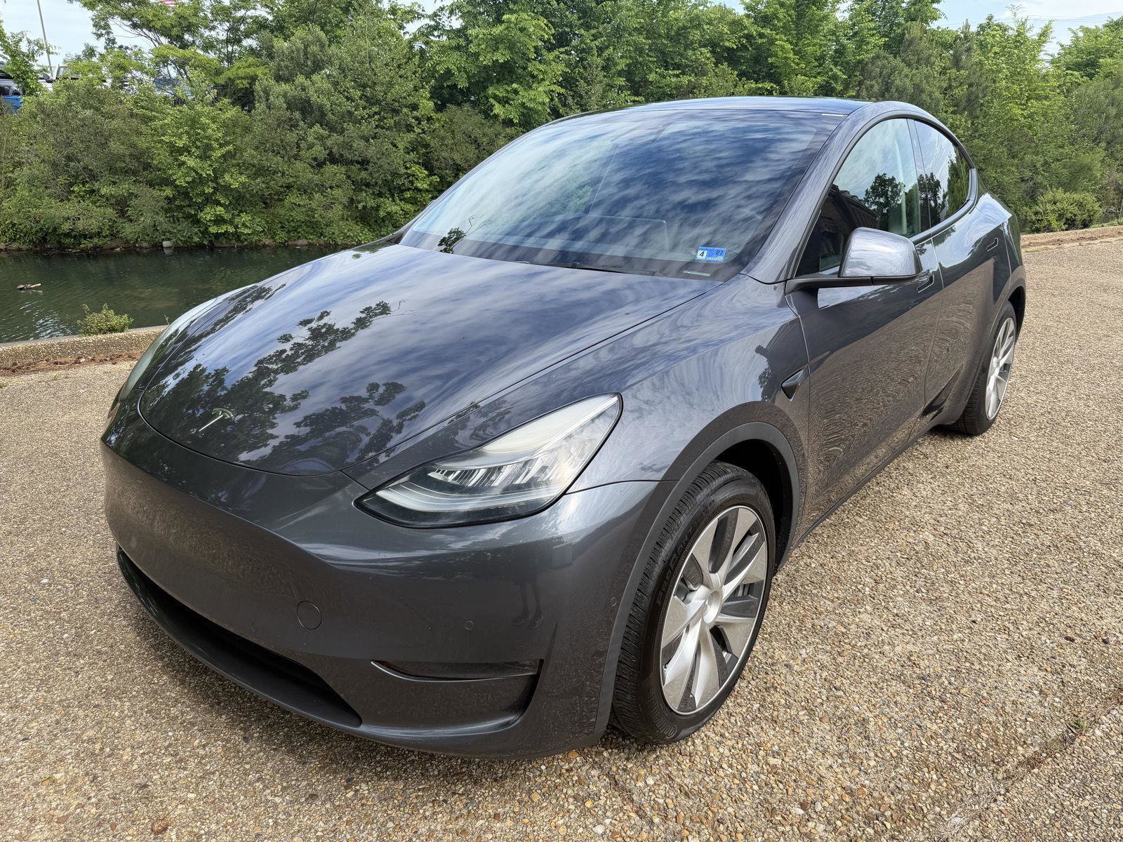 Used 2021 Tesla Model Y 2WD image 7