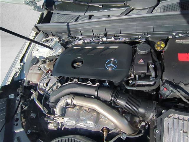 Certified 2025 Mercedes-Benz GLB 250 4MATIC image 23