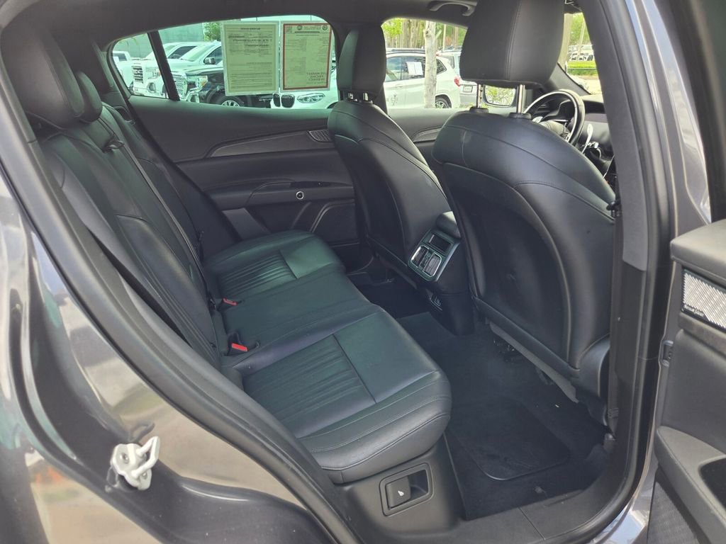 Used 2023 Maserati Grecale Modena image 27