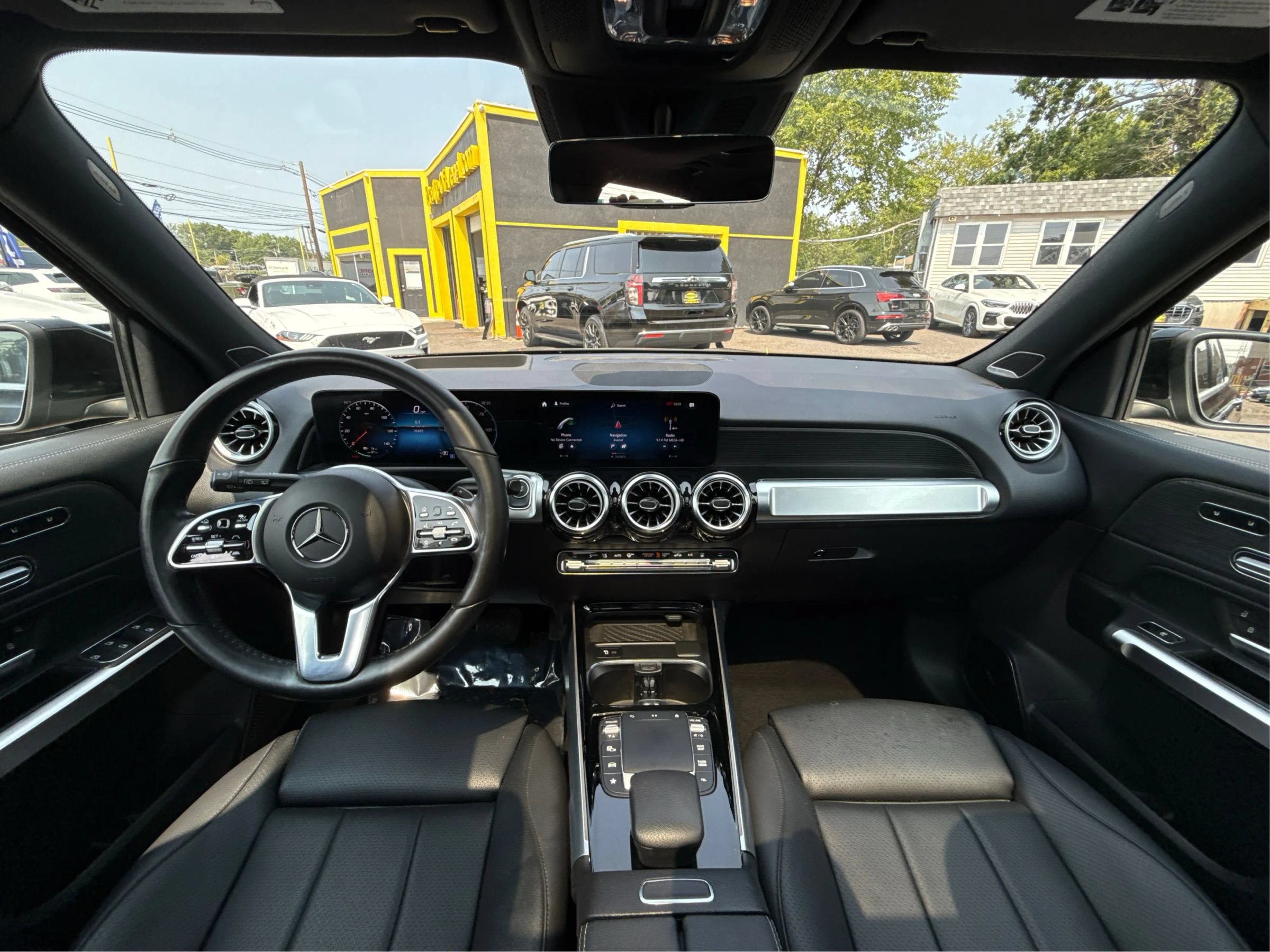 Used 2023 Mercedes-Benz EQB 350 4MATIC SUV w/ Pinnacle Package image 31