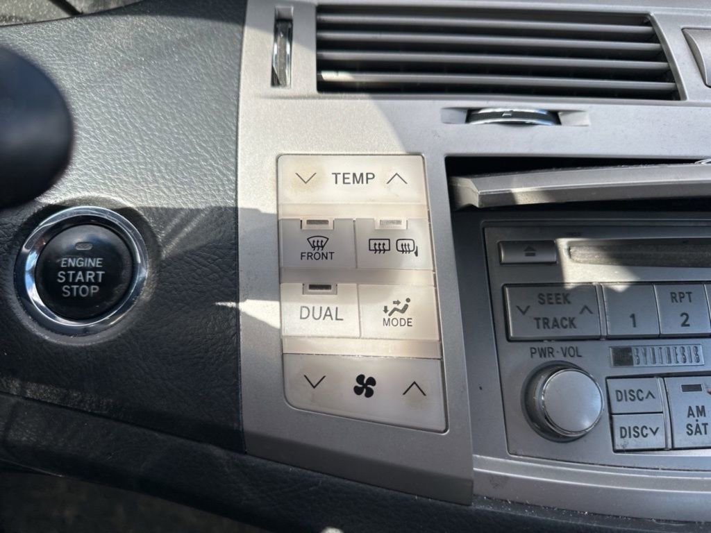 Used 2009 Toyota Avalon Limited image 25