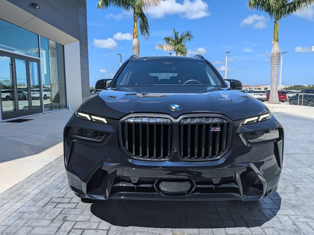 Used 2025 BMW X7 M60i AWD/4WD image 9