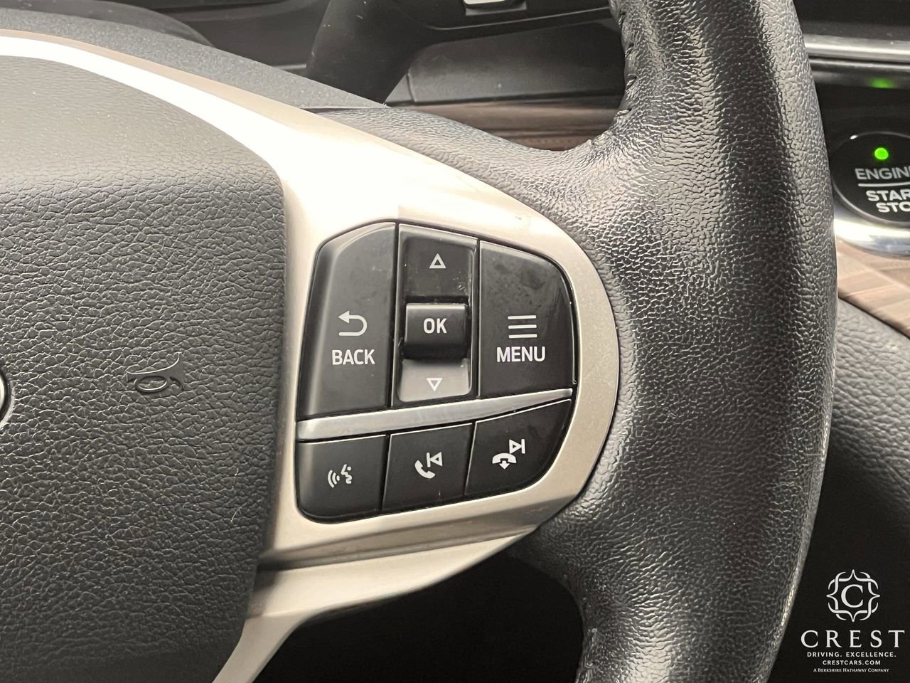Used 2021 Ford Explorer Limited w/ Equipment Group 301A AWD/4WD image 15
