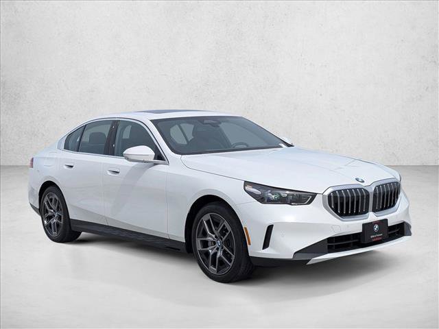 Used 2026 BMW 530i xDrive w/ Premium Package AWD/4WD image 3
