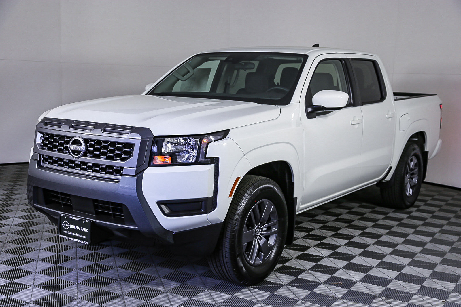 New 2025 Nissan Frontier SV RWD image 4