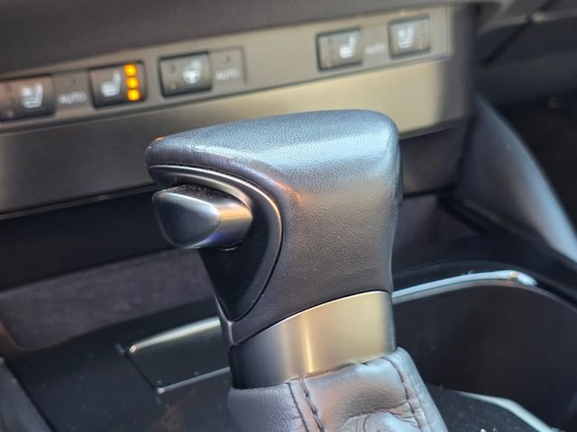 Used 2024 Lexus ES 300h w/ Premium Package image 26