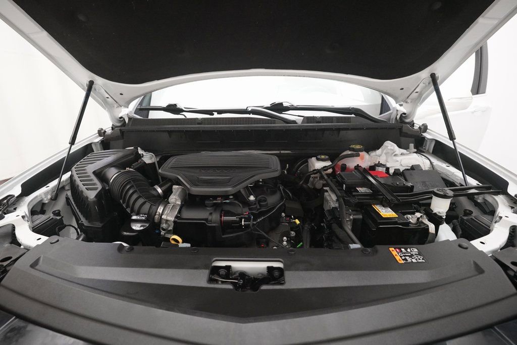 Used 2024 Cadillac XT6 Premium Luxury w/ LPO, Floor Liner Package image 3