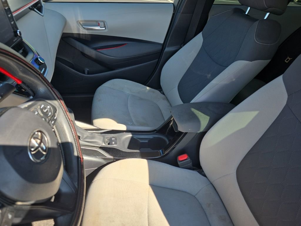 Used 2021 Toyota Corolla LE image 17