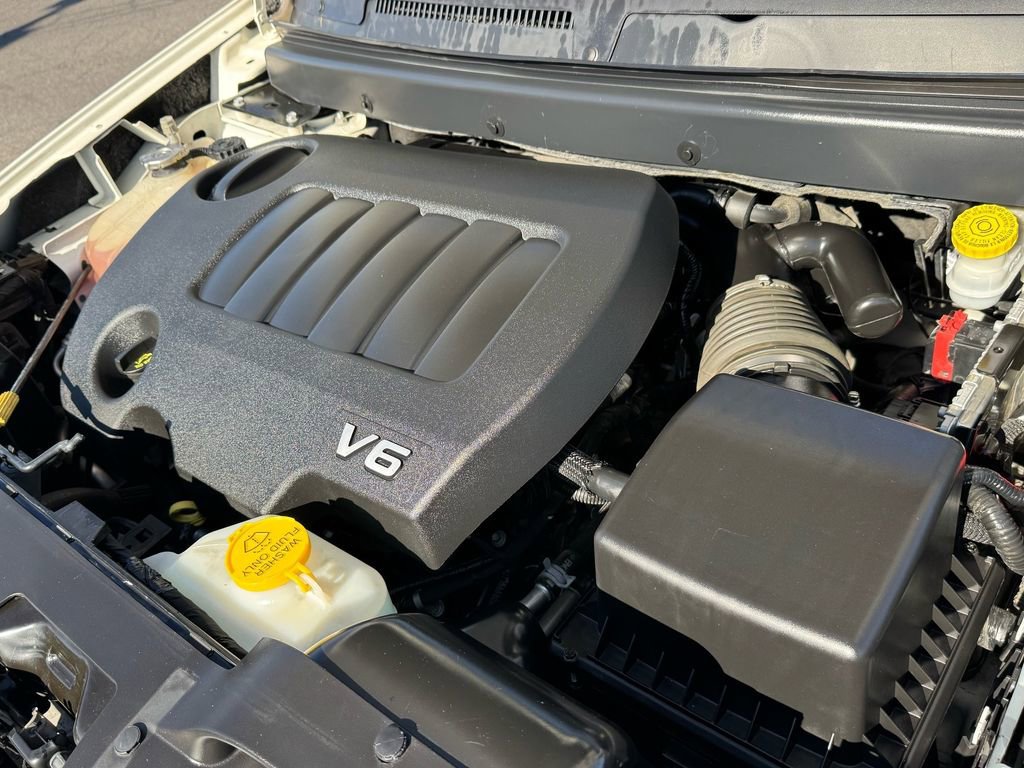 Used 2018 Dodge Journey SXT w/ Connectivity Group image 24