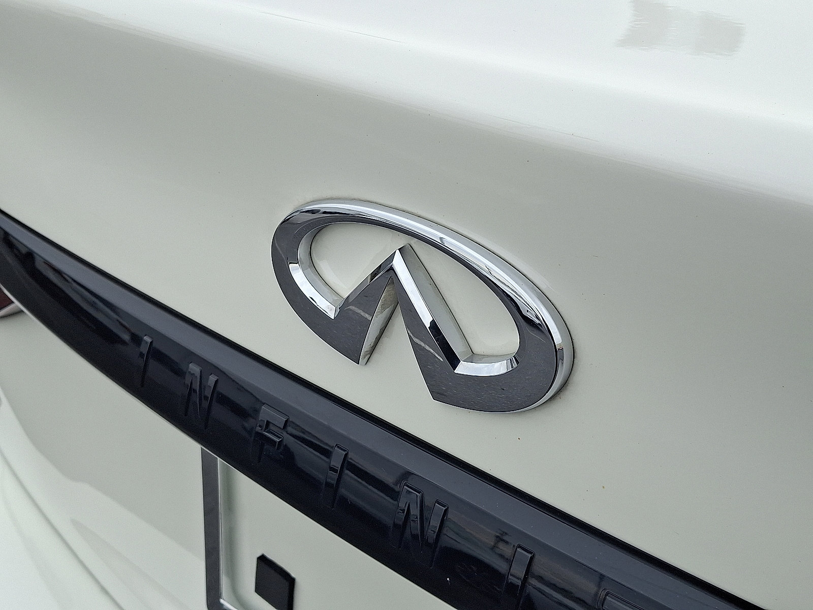 Certified 2023 INFINITI Q50 Sensory image 29