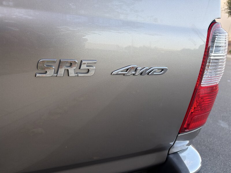 Used 2002 Toyota 4Runner SR5 w/ Upgrade Value Pkg 2 AWD/4WD image 6