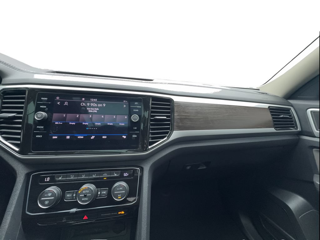 Used 2023 Volkswagen Atlas SE w/ Panoramic Sunroof Package FWD image 49