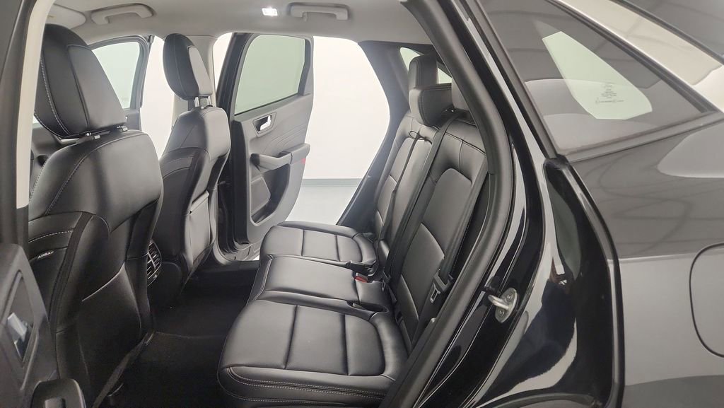 Used 2022 Ford Escape SEL image 31