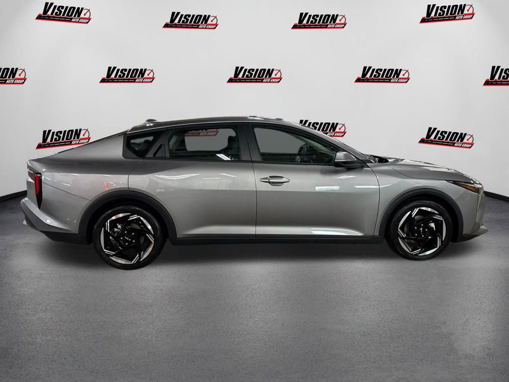 New 2025 Kia K4 EX image 4