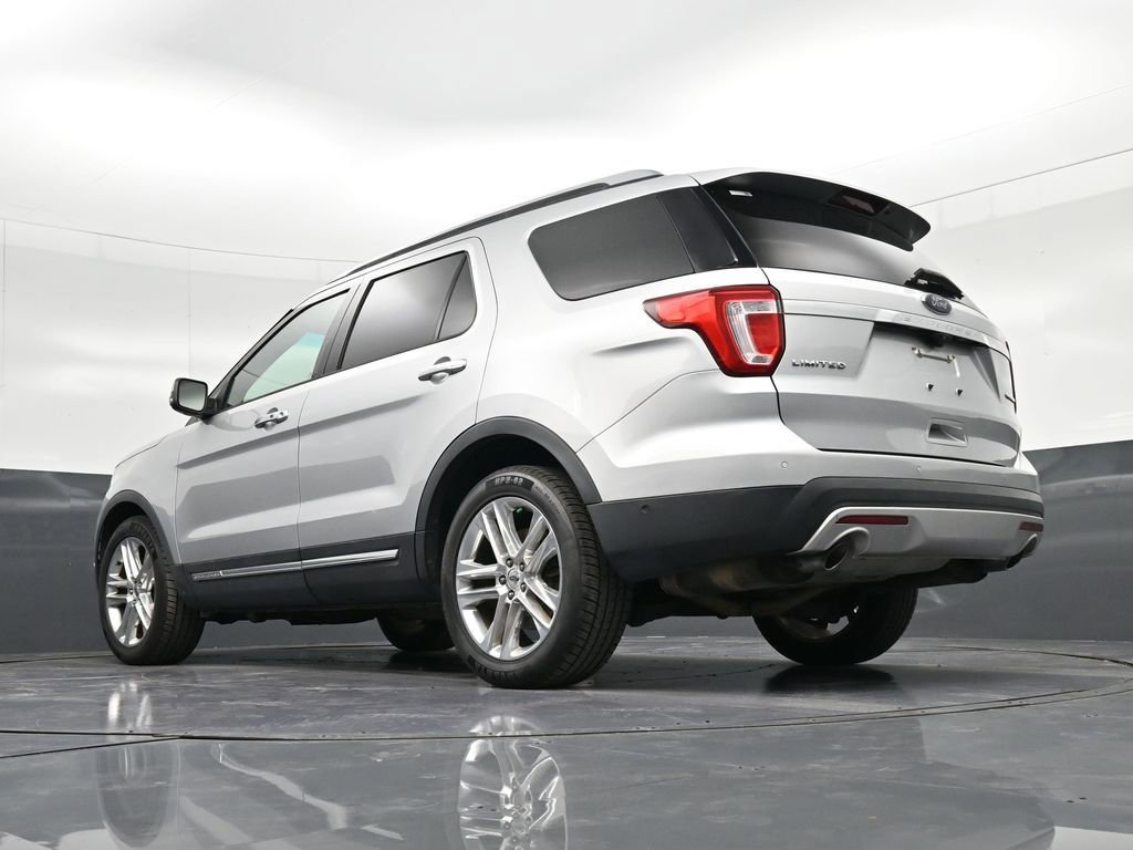 Used 2016 Ford Explorer Limited w/ Equipment Group 301A image 31
