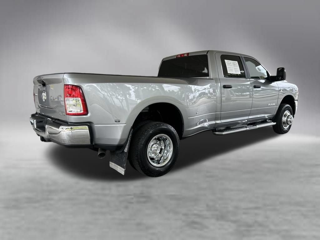 Used 2024 RAM 3500 Big Horn AWD/4WD image 3