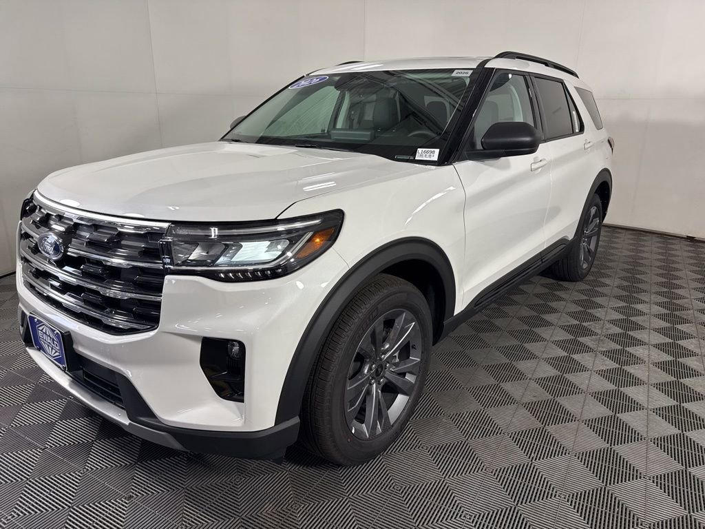 New 2026 Ford Explorer Active w/ Active Comfort Package image 5