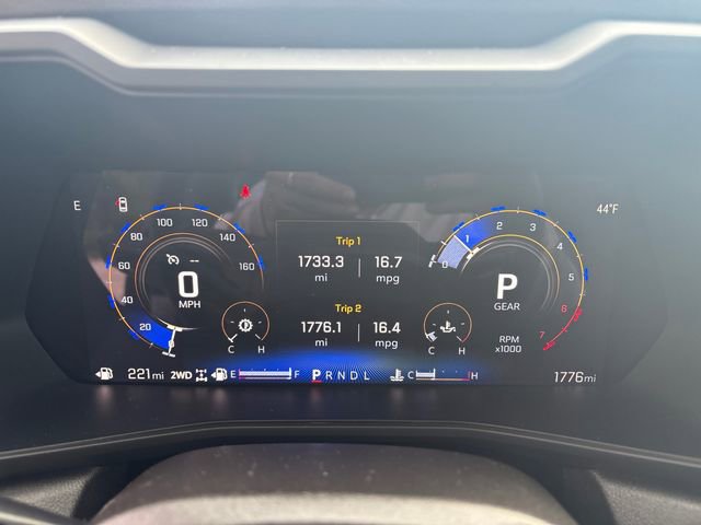 Used 2025 Chevrolet Colorado Trail Boss image 18