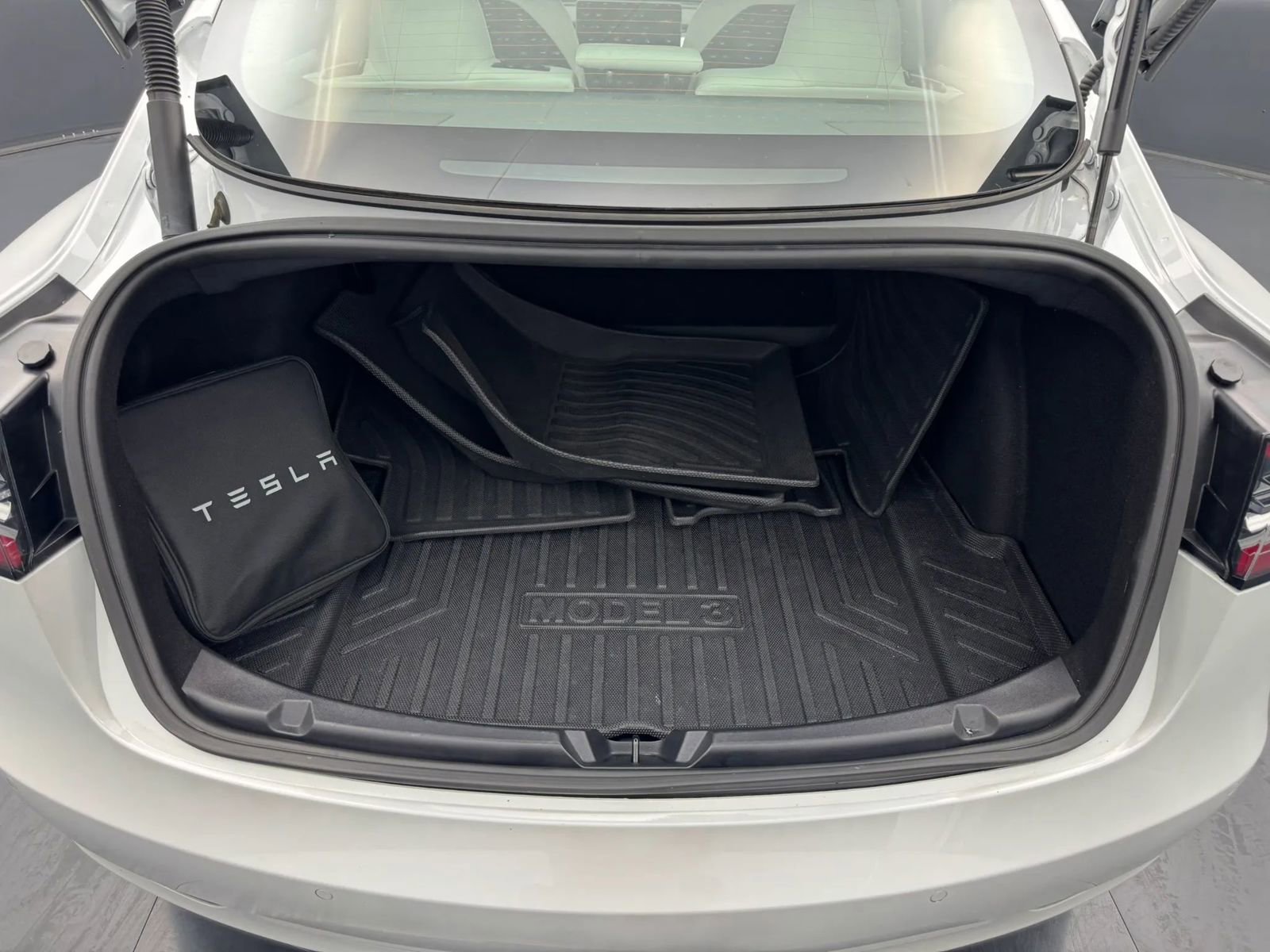 Used 2021 Tesla Model 3 Standard Range Plus image 39