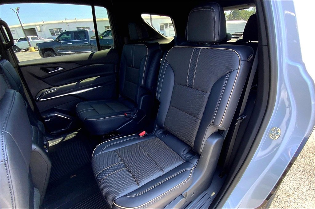 New 2026 Chevrolet Traverse High Country w/ LPO, Floor Liner Package image 11