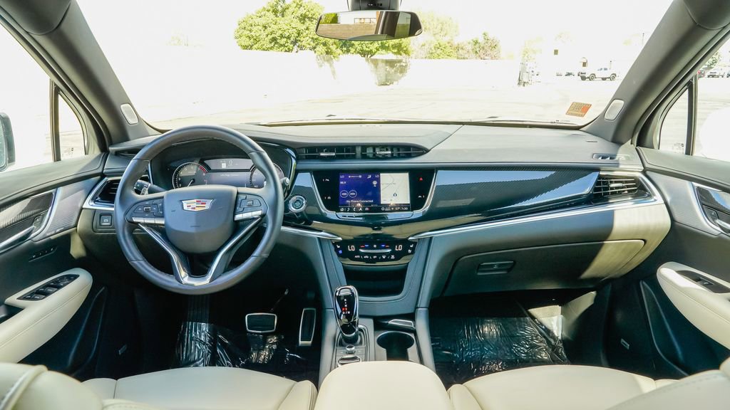 Certified 2024 Cadillac XT6 Sport image 12