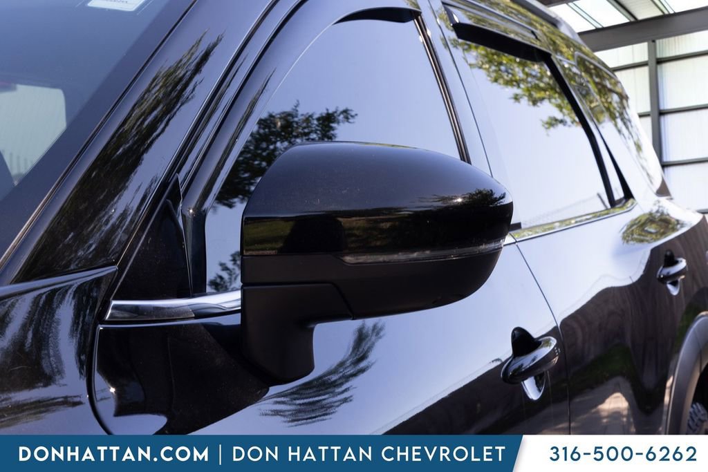 Used 2023 Nissan Pathfinder SL AWD/4WD image 28