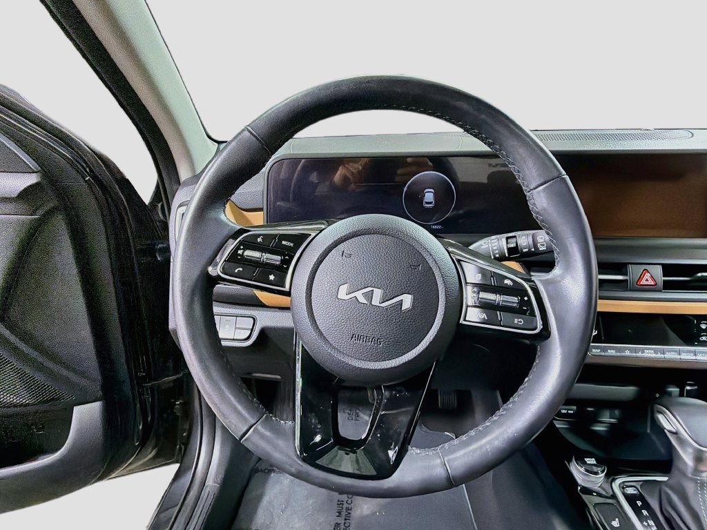 Used 2024 Kia Seltos EX FWD image 13