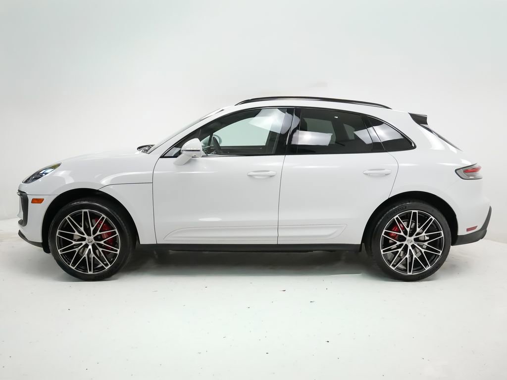 Certified 2025 Porsche Macan S video 2