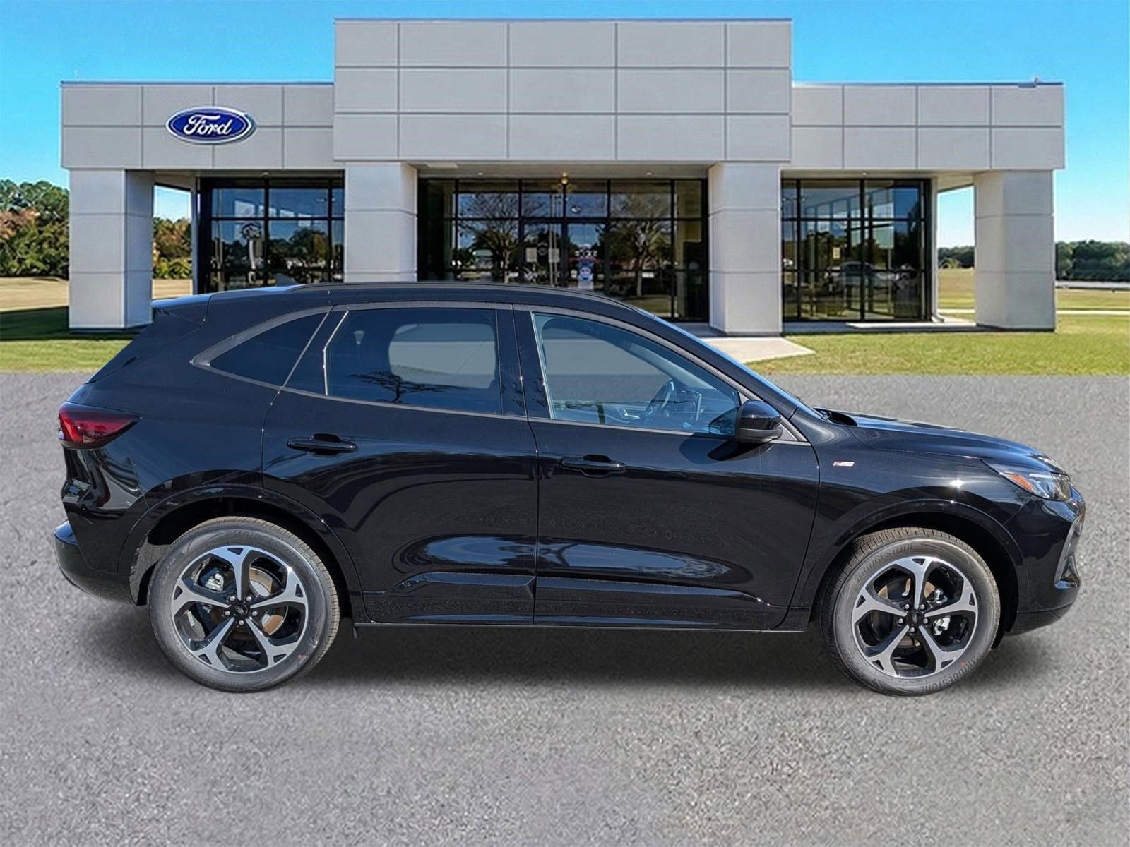 New 2026 Ford Escape ST-Line Elite image 3