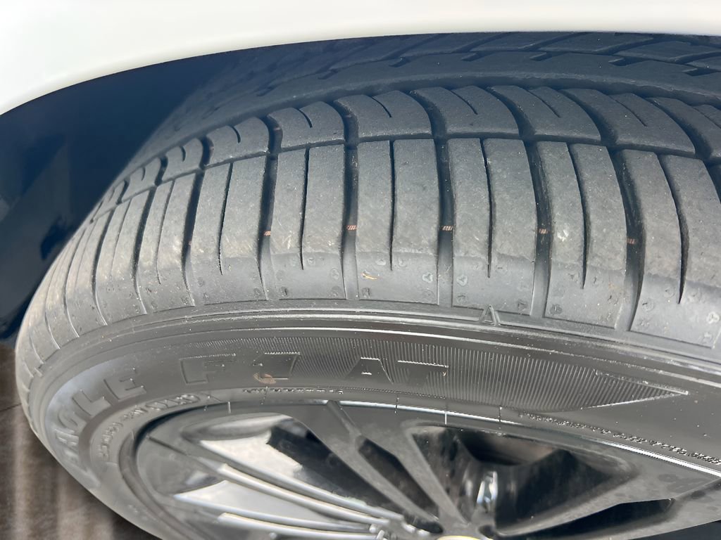 Used 2025 Land Rover Range Rover Evoque Dynamic SE image 18