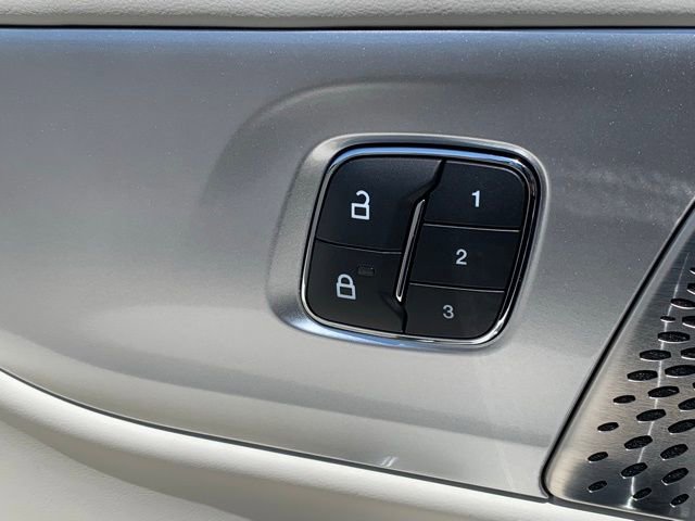 New 2025 Lincoln Nautilus Black Label w/ Jet Appearance Package image 16