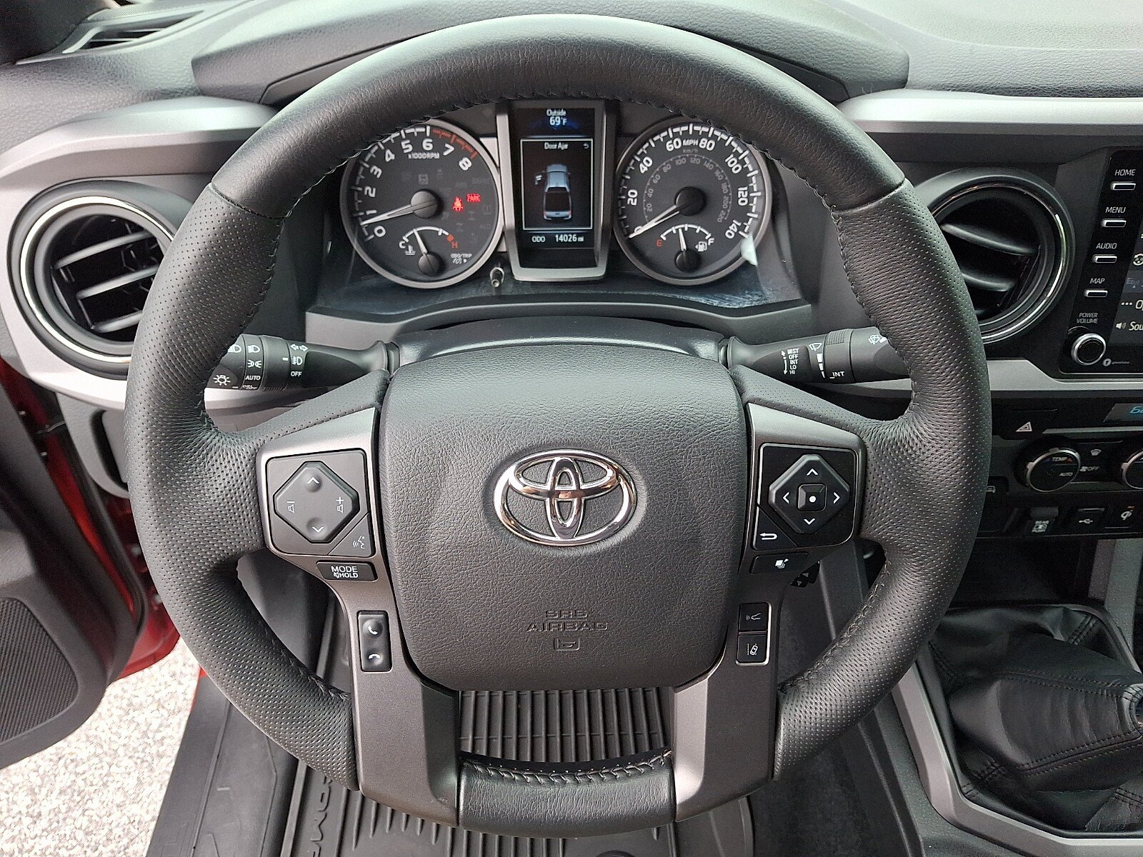 Used 2022 Toyota Tacoma TRD Off-Road AWD/4WD image 18