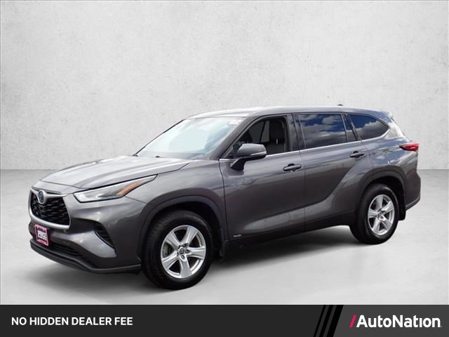 Used 2022 Toyota Highlander LE