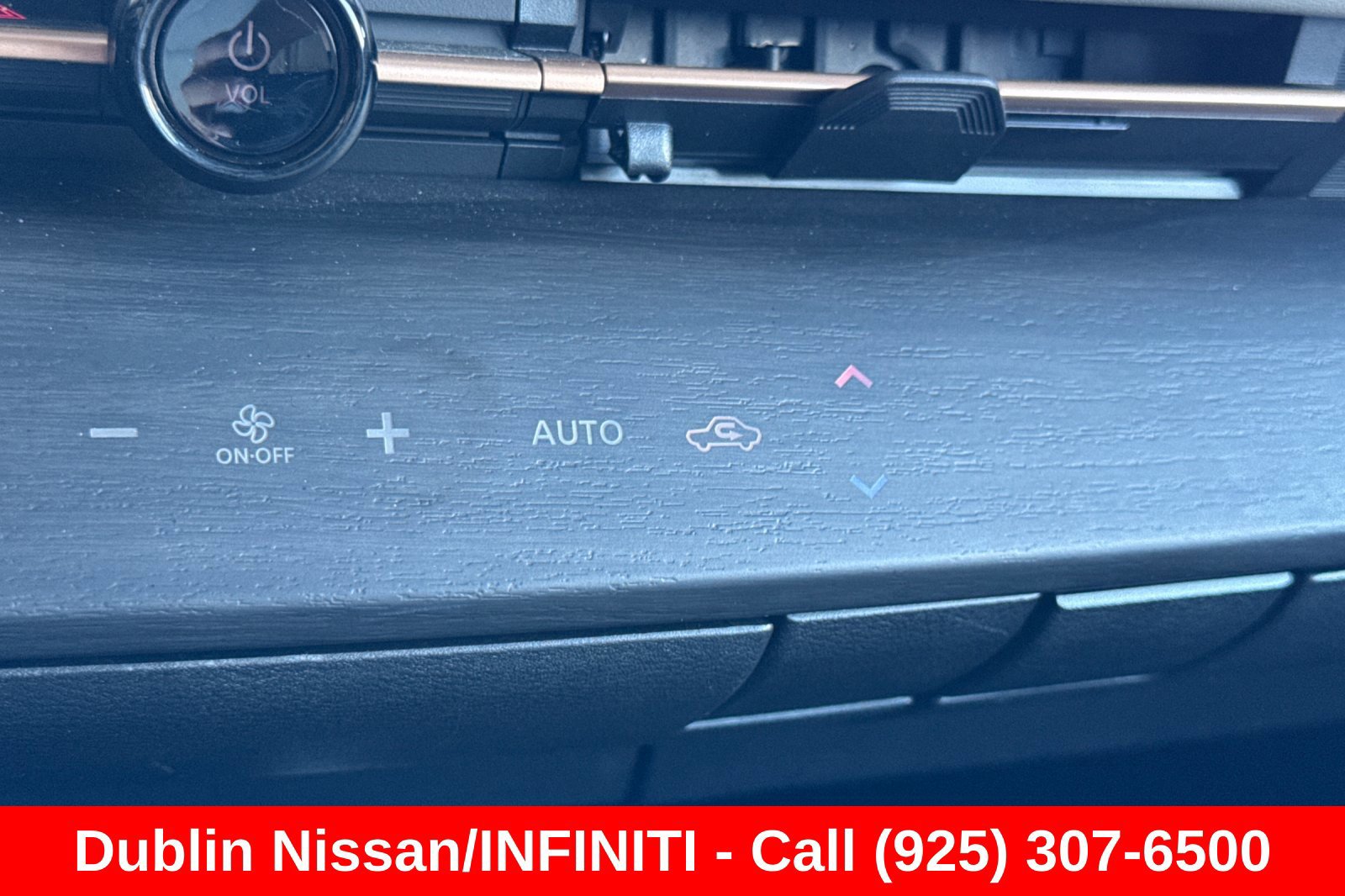 Used 2024 Nissan Ariya AWD image 31