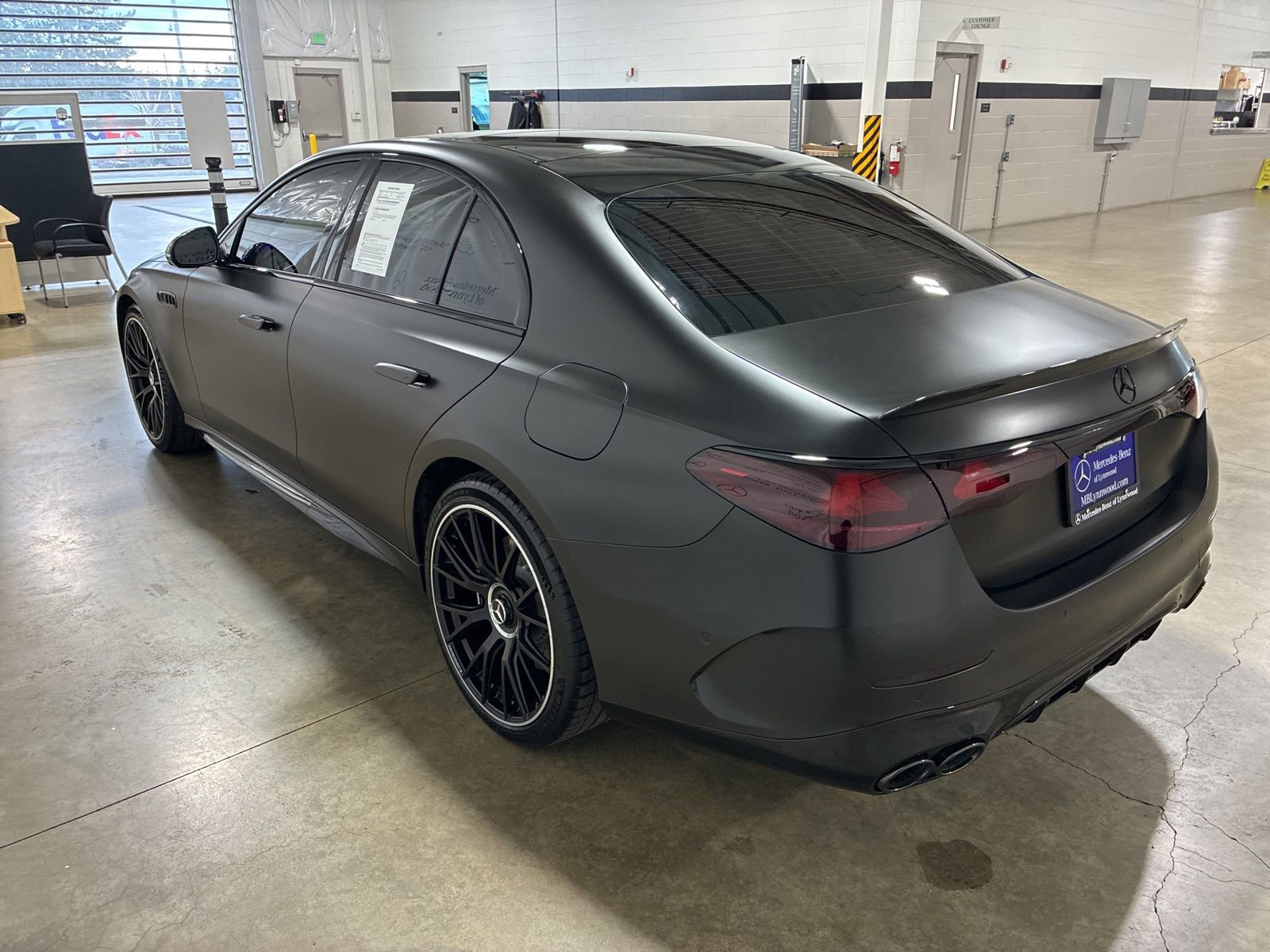 Used 2025 Mercedes-Benz E 53 AMG e 4MATIC Sedan image 7