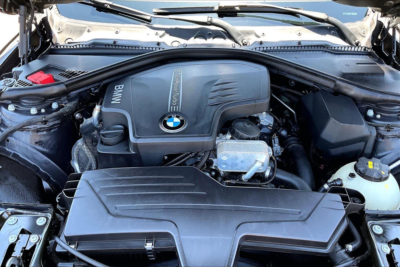 Used 2015 BMW 320i Sedan RWD image 35