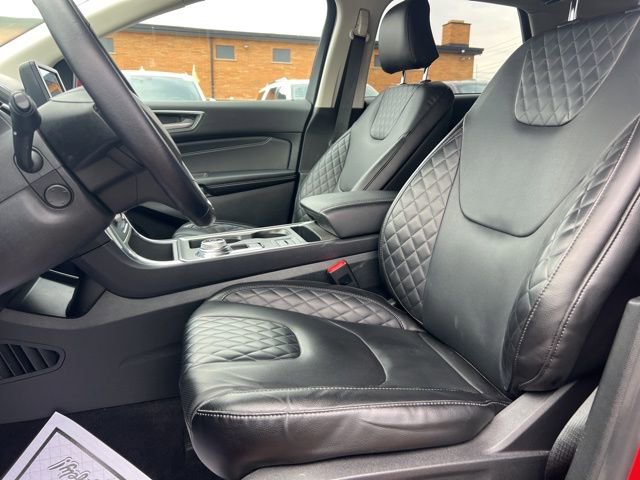 Certified 2023 Ford Edge Titanium w/ Equipment Group 301A image 19