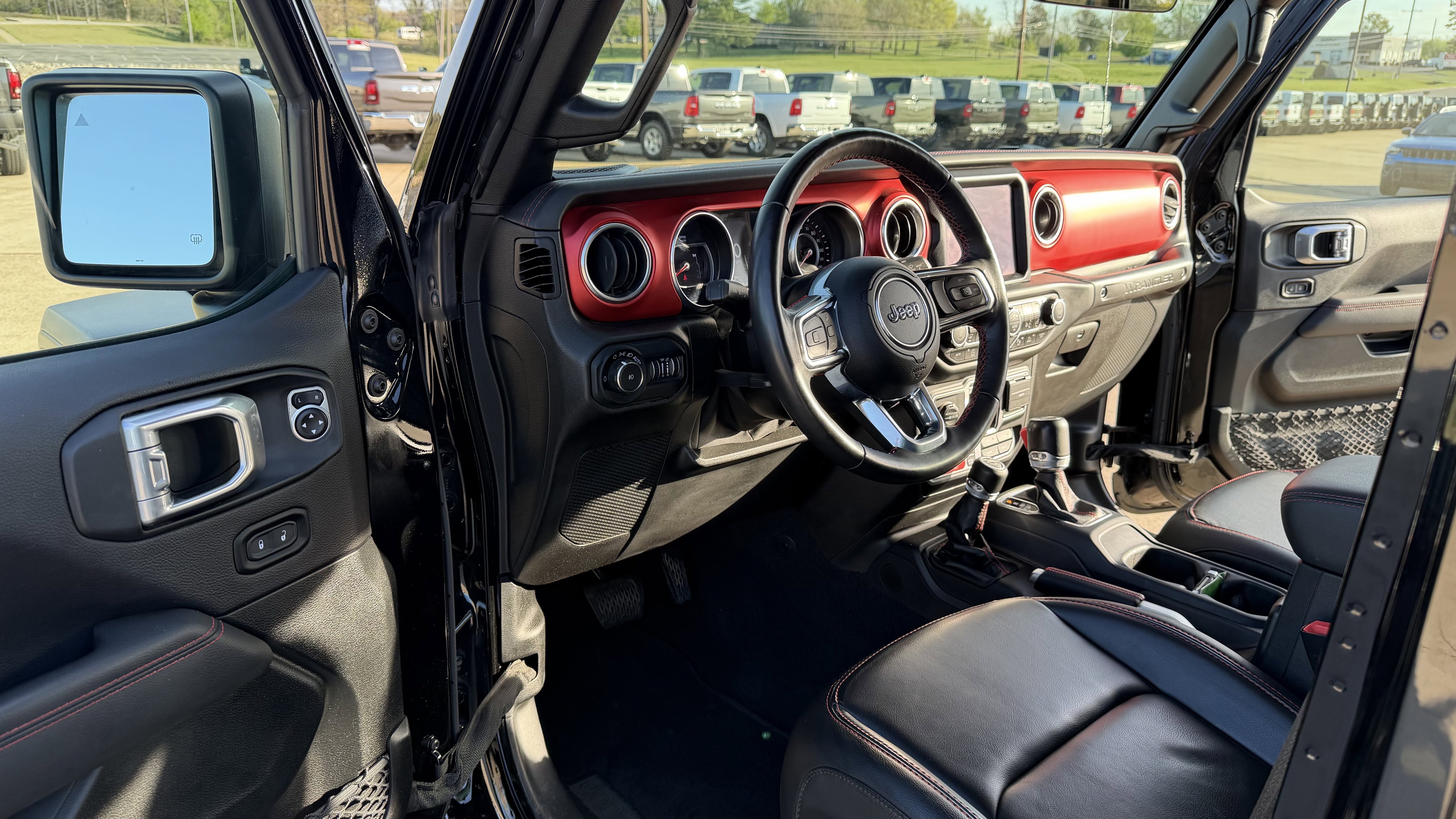 Used 2021 Jeep Wrangler Unlimited Rubicon image 12