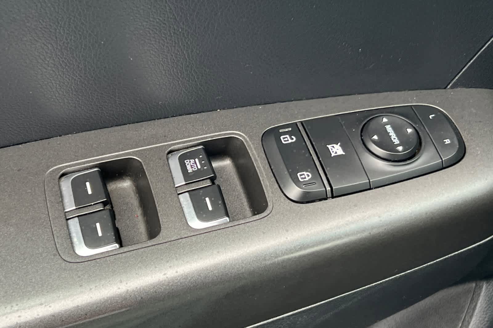 Used 2019 Kia Sportage LX AWD/4WD image 13
