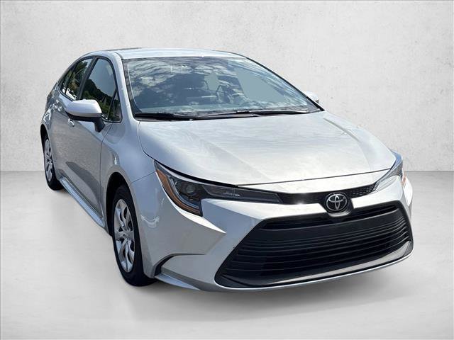Certified 2025 Toyota Corolla LE FWD image 3